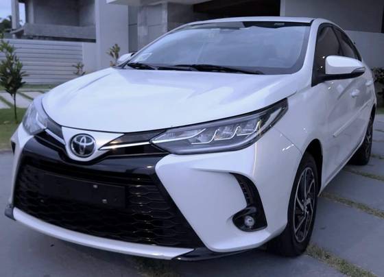 TOYOTA YARIS 1.5 16V FLEX SEDAN XLS CONNECT MULTIDRIVE TOYOTA YARIS 1.5 16V FLEX SEDAN XLS CONNECT MULTIDRIVE